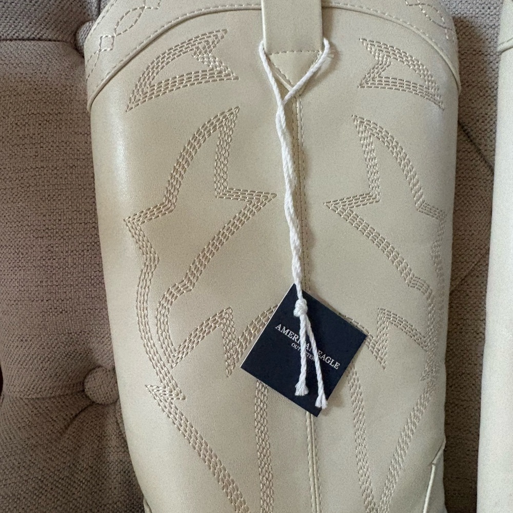 American Eagle Outfitters Cream Heeled Boots - Picture 5 of 13